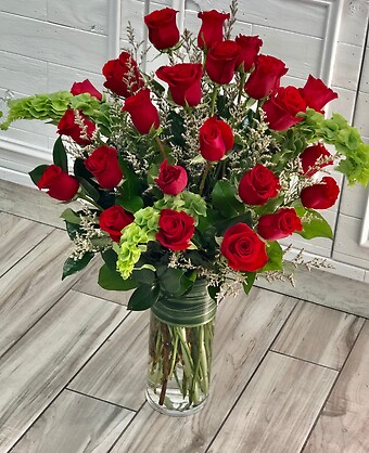 24 Long stem red roses bouquet