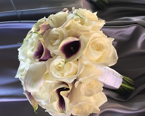Mini calla lilies bridal bouquet